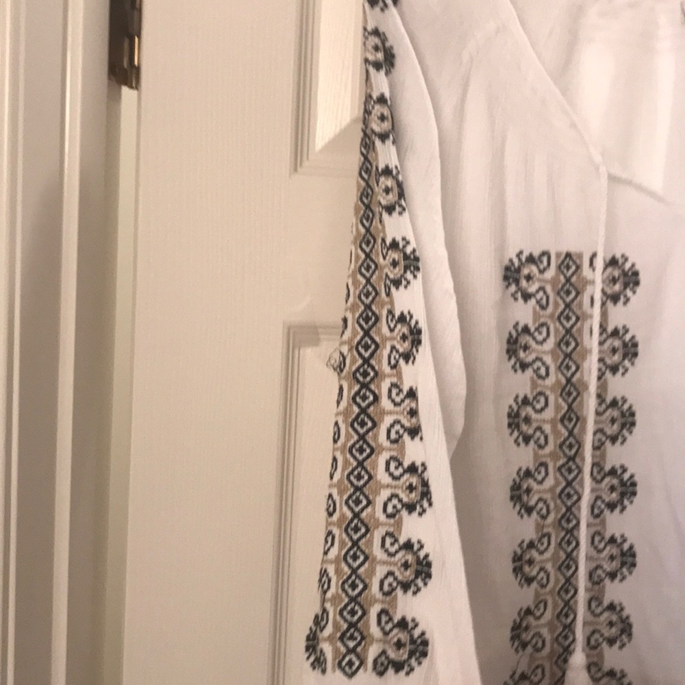 Shirt - Picture 3 of 4
